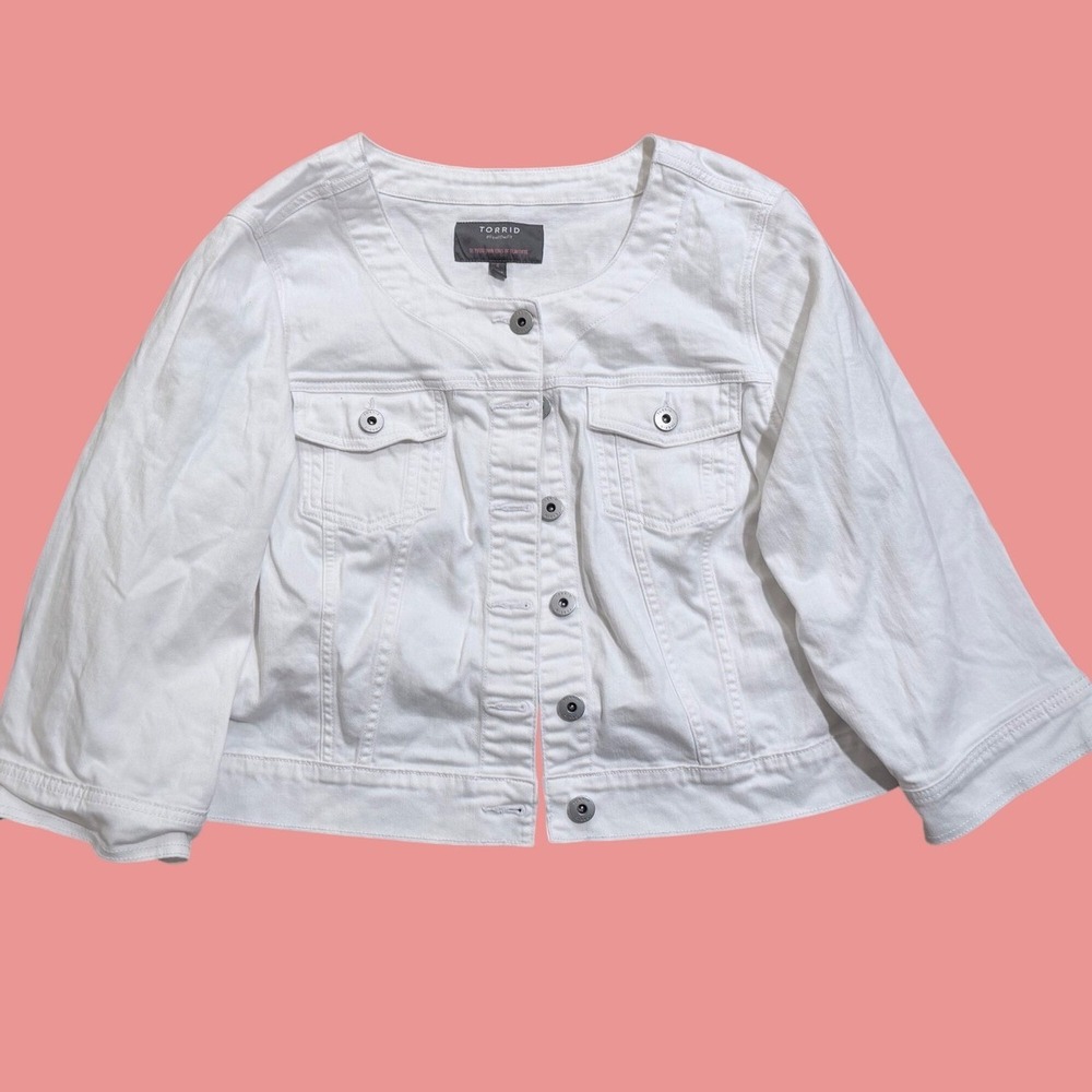 Torrid Womens Plus Size 4 4X White Denim Jacket Collarless Cropped Button Front